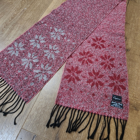 Cejon Italian holiday red knit scarf fringe snowflake poinsettia - Picture 2 of 7